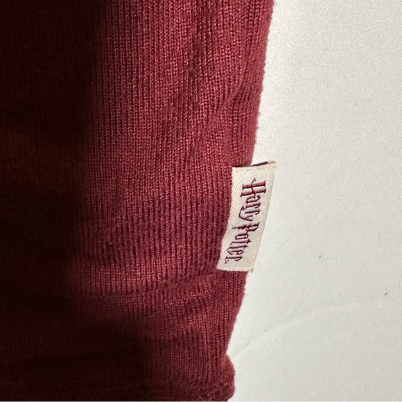Harry Potter Pajama Top Women's sz Large 12/14 Cozy Lightweight Red Sweater - Picture 2 of 7